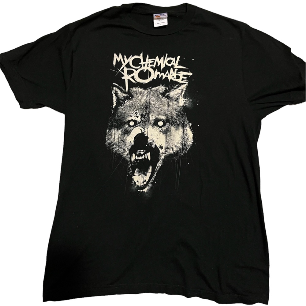 *RARE* My Chemical Romance “House of Wolves” shirt black parade era